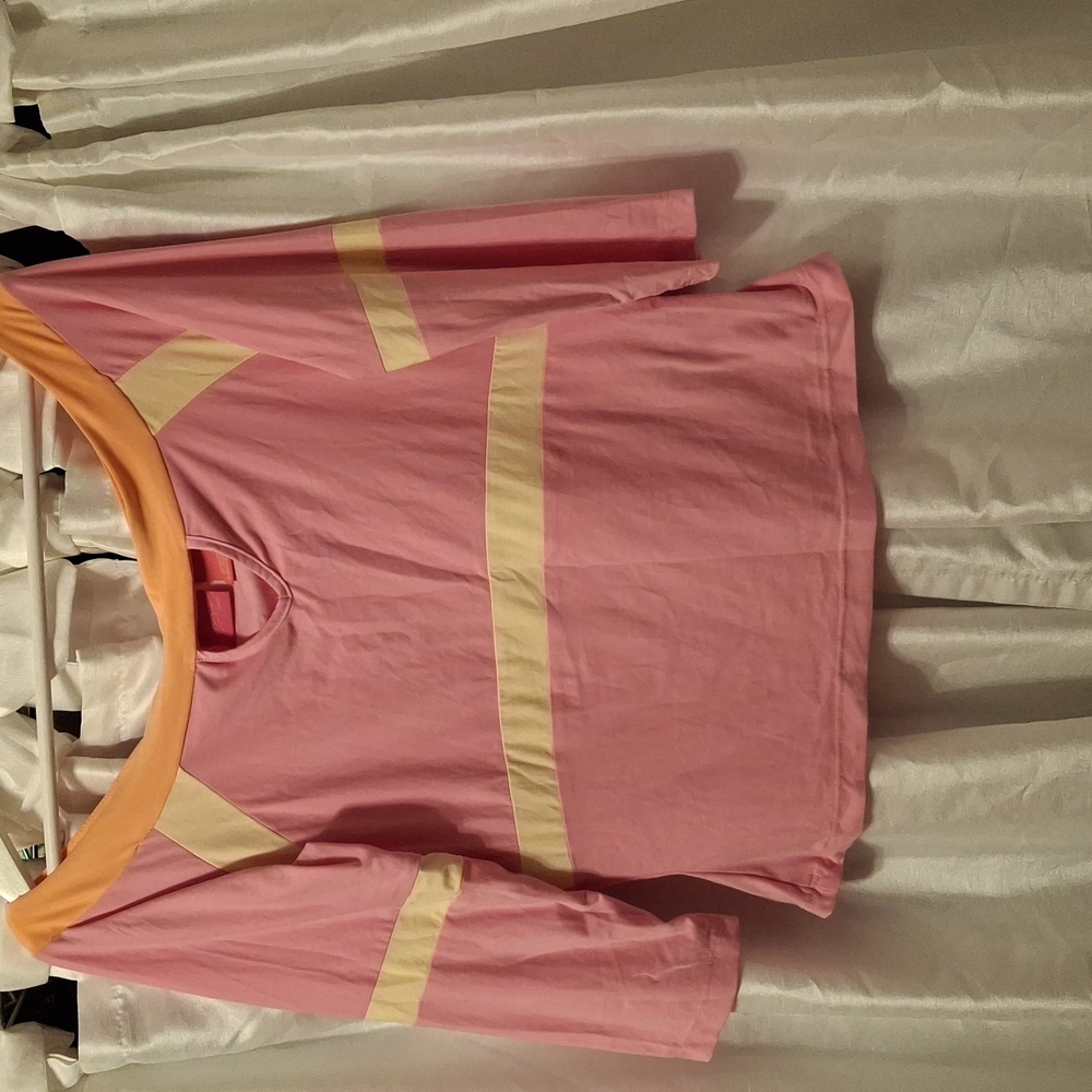 Thalia Sodi Size Large Colorblock Keyhole Top🩷🩷🩷🩷